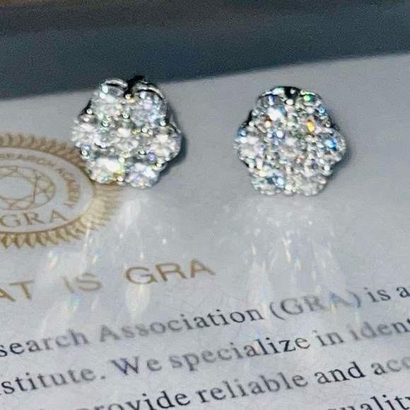 4 ct diamond earrings, gold vermeil 925 Moissanite GRA certified 100% pass test - Picture 4 of 6
